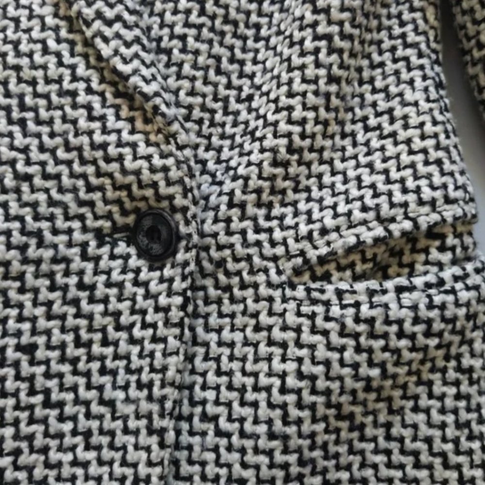 Black and White Tweed Quilted Topcoat Size Small - Picture 5 of 5
